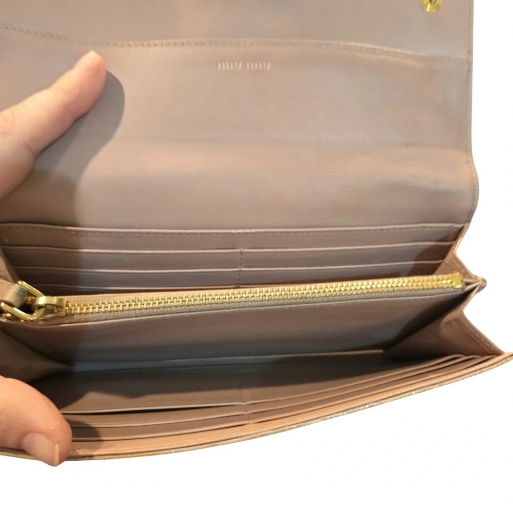 MIU MIU Pinkish/Beige Croc Embossed Leather Long Wallet, Authentic. EUC